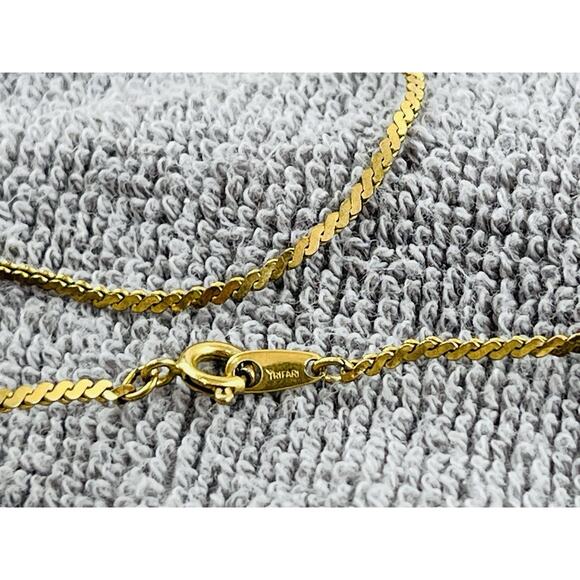 Trifari Necklace With Apple Pendant gold tone red stone ruby looking chain RARE - Picture 8 of 16